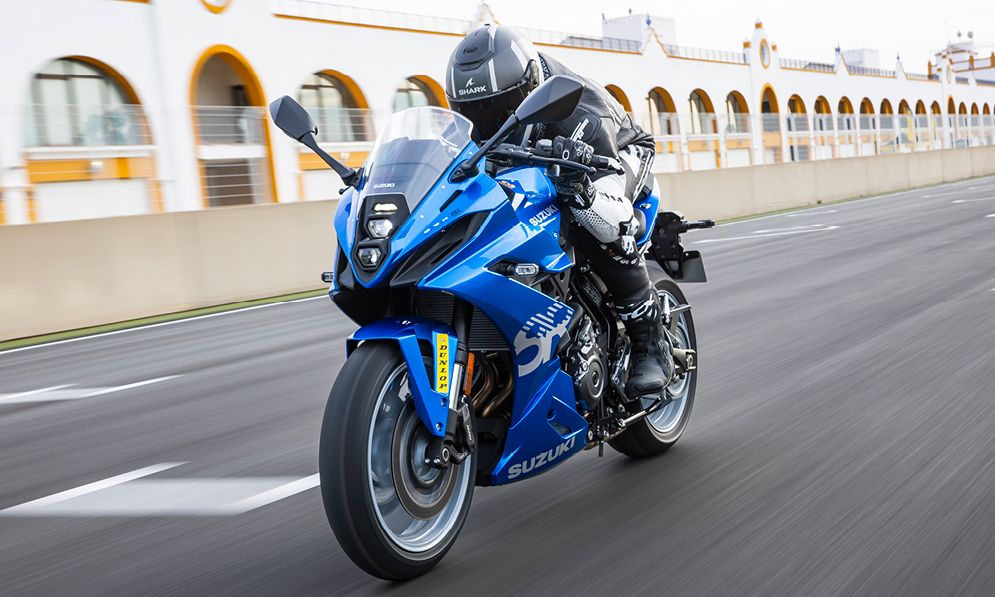 NEW ERA FOR SPORTSBIKES - SUZUKI GSX-8R