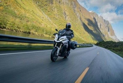 Bridgestone Battlax T33: Mehr Kilometer, mehr Fahrspaß!