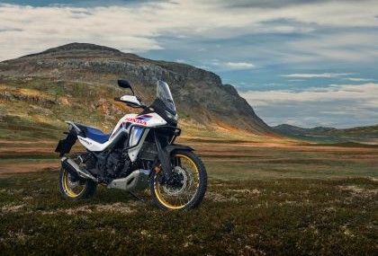Honda Transalp: Jetzt auch mit E-Clutch erhältlich.