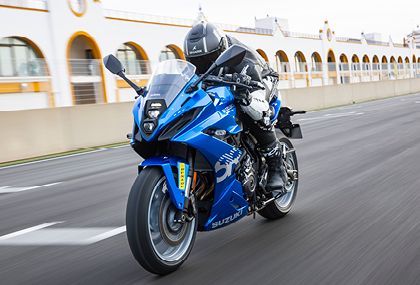 NEW ERA FOR SPORTSBIKES - SUZUKI GSX-8R