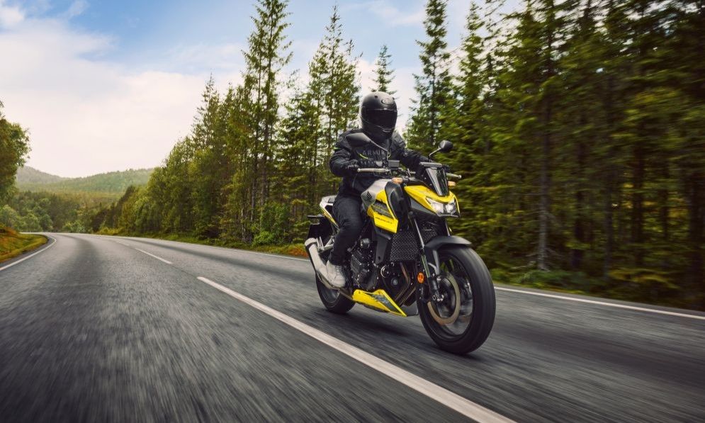 Honda CB750 Hornet: Jetzt auch mit E-Clutch erhältlich.