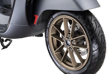 Felge SIP SERIES PORDOI für alle Modern Vespa GTS Modelle mit Straßenzulassung