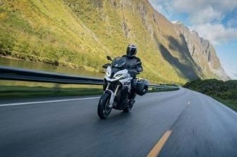 Bridgestone Battlax T33: Mehr Kilometer, mehr Fahrspaß!