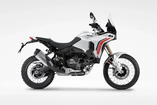 These are the best mid-range touring enduros